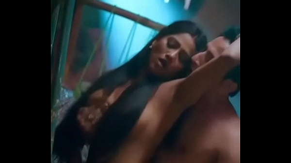 Gadis India Yang Menggairahkan Memuaskan Nafsu Pacarnya