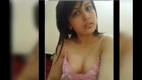 Neha Digilir Habis-habisan Oleh Supirnya, Cerita Panas Dengan Audio Hindi Yang Bikin Panas