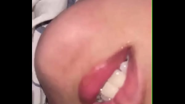 Tante Kesepian Minta Dipijat Sampai Merintih, Tubuhnya Panas Dan Pegel Pengen Digarap