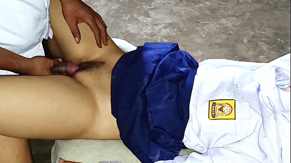Gadis Sekolah Menggila Di Kamar Kost