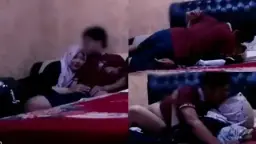 Menggoda Bibir Guruku Dengan Batang Kemaluanku