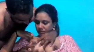 Video Mesum Guru – Bercumbu Seru Dengan Tukang Bangunan