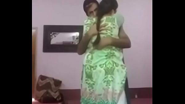 Pasangan Desi Beraksi Di Kamar Tidur