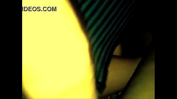 Gadis Indonesia Panas Digoyang Teman Suami Dari Belakang