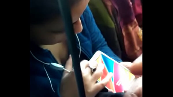 Desi Bhabhi Yang Menggoda Dengan Gairah Tak Tertahankan