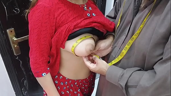 Istri Desa India, Lubang Pantatnya Ditusuk Tukang Jahit Sebagai Bayaran Untuk Jasa Menjahit Bajunya, Suara Hindi Jelas Dan Menggairahkan