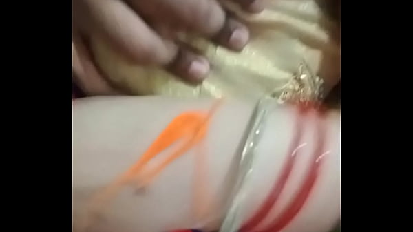 Desain Istri Panasku Yang Menggoda Dalam Bahasa Hindi