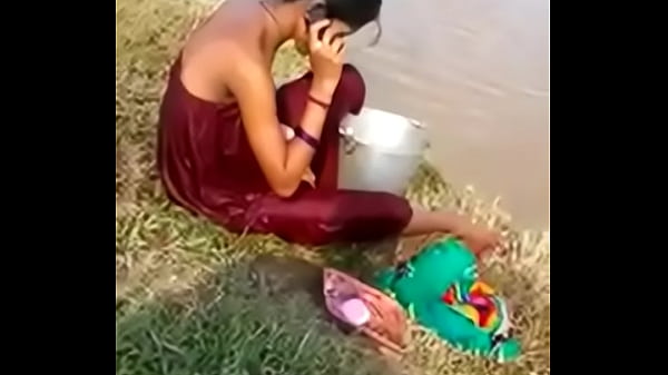 Desi Bhabhi Telanjang Di Tempat Umum