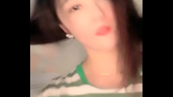 Kamera Mesum Tiongkok: Gadis Imut Menggoda