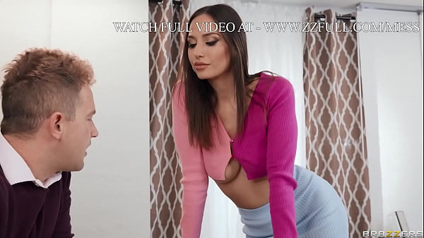 Gadis Tiri Montok Menggoda, Rayuan Mesra Desiree Dulce Di Brazzers – Tonton Adegan Panasnya Di Zzfull.com/mess