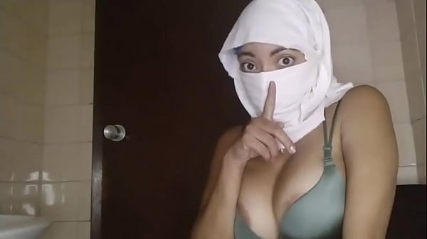 Istri Muslim Arab Yang Tergila-gila Masturbasi Dan Muncrat Diam-diam Saat Suami Pergi