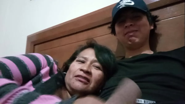 Malam Panas Bersama Ibu Mertua Yang Menggoda