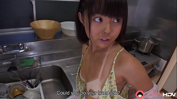 Tomoyo Isumi, Ibu Rumah Tangga Jepang Yang Kecokelatan, Memberikan Layanan Mulut Tanpa Sensor.