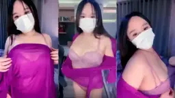 Stefanie Chindo Menggoyang Pinggul Mulusnya Dengan Goyangan Panas Di Atas Ranjang