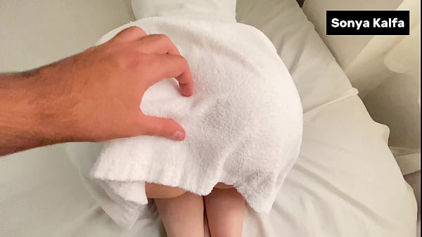 Ibu Tiri Seksi Digituin Habis Berenang
