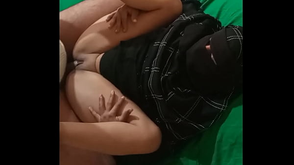Tante Muslim India Digituhin Pacarnya Dengan Gaya Hindi