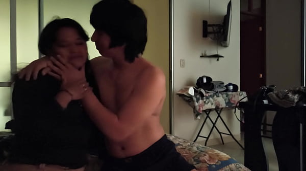 Menggila Sepanjang Hari Dengan Ibu Mertua Yang Bergairah