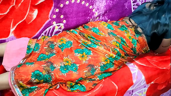 गर्म मुंबई की सेक्सी भाभी को उसका देवर बिस्तर पर ज़ोरदार चोदता है