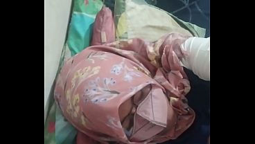 Tante Riani Melahap Kontol Dengan Nafsu Dan Merasakan Kenikmatan Yang Luar Biasa