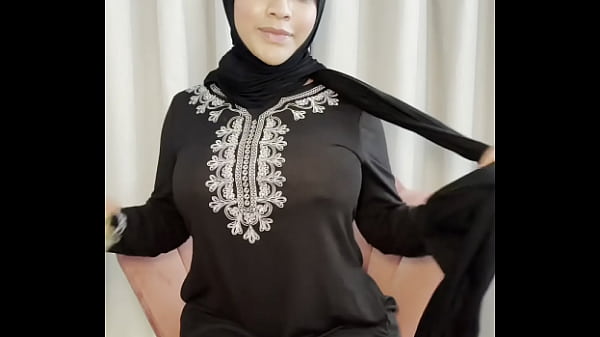 Arab Nakal Mainkan Dildo Saat Ramadan – Yasmina Khan