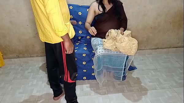 ससुराल में दामाद ने सास को दिया पहला जबरदस्त जवानी का मजा, गर्मागर्म हिंदी आवाज में