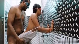 Adegan Panas Pasangan Nakal Bercinta Di Kamar Mandi