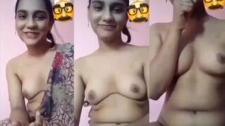 Gadis India Telanjang Dalam Panggilan Video Memainkan Memeknya
