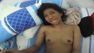 Gadis Kampus Seksi Yang Ingin Dikuasai Anal