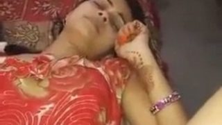 Istri Desi Cantik Telanjang Direkam Video Mms Saat Jari-jari Menggoda Ranjangnya