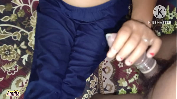 Kakak Tiri Dan Adik Tiri Mainin Kontol Dan Memek Di Kamar Kosong.