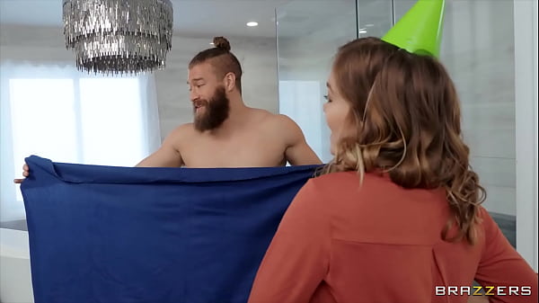 Goyang Lesbi Seksi Teman Serumahku / Brazzers / Unduh Lengkap Di Https://zzfull.com/roomm