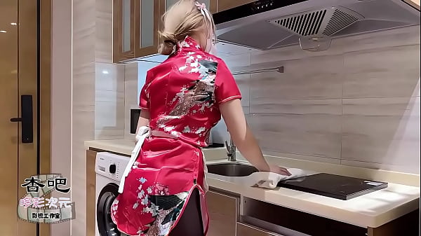 Goyangin Kontol Di Depan Cewek China Seksi Pake Kostum Cosplay, Gak Tahan Pengen Nembak Langsung.
