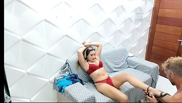 Ibu Mertuaku Yang Masih Muda Sendirian Di Rumah, Haus Sentuhan, Begitu Aku Datang Dia Langsung Merayuku Untuk Menusuk Lubang Ketatnya Sampai Aku Membanjirinya Dengan Air Mani. Vagninho E Vivi Si Pasangan Nakal.