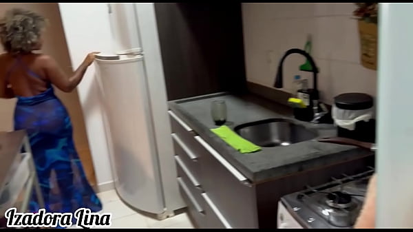 Keponakanku Yang Nakal Menghamili Vaginaku Di Dapur Saat Rumah Sepi, Memuaskanku Dengan Sperma Panasnya