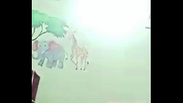 Gadis India Yang Menggoda Dengan Lekuk Tubuh Memikat