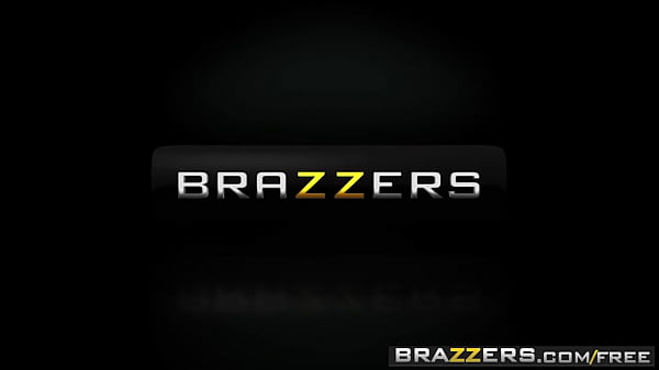 Brazzers Exxtra – (casey Calvert) – Pantat Logam Padu: Kenikmatan Bayangan Yang Menggoda