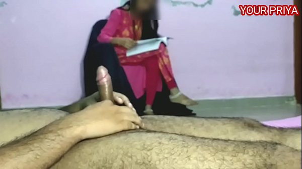 प्रिया को चोदकर गांड फाड़ दी, हिंदी गालियों में चिल्लाते हुए