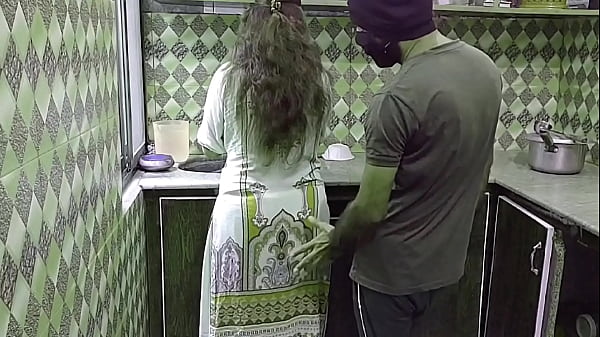 Bini Orang India Lagi Sibuk Masak Di Dapur, Tiba-tiba Digenjot Dari Belakang, Suara Nafas Basah Dan Gerakan Nafsu—full Hindi Audio Xxxxx.
