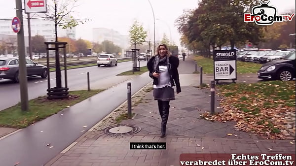 Bokep Jerman, Cewek Turki Abg Digebuk Di Pinggir Jalan Buat Ngentot Umum