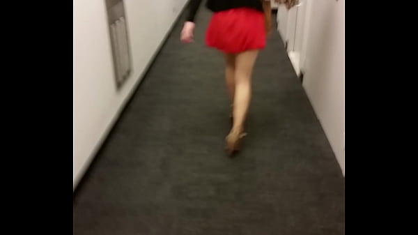 Gadis Asia Menggoda Dengan Rok Mini Yang Menggoda Bagian 2