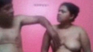 Bangladeshi Boudi Lagi Goyang-goyang Di Kamar, Video Mesumnya Viral Di Internet