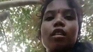 Bokep Desa, Cewek Kampung Lagi Nungging Di Luar, Kontol Pacar Nembus Dalem.