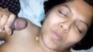 Istri Desi India Ngempeng Kontol Sampe Telen Mani, Ngeces Panas Bikin Muncrat