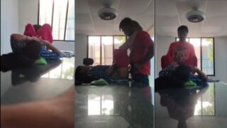 Rekan Kerja Ngentot Di Atas Meja Kantor, Suara Desahan Basah Bikin Makin Panas.