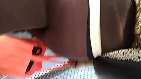 Señora Culona Montada Di Motor, Tetanya Goyang-goyang Pas Lampu Merah, Siap Digebuk Di Kantor.