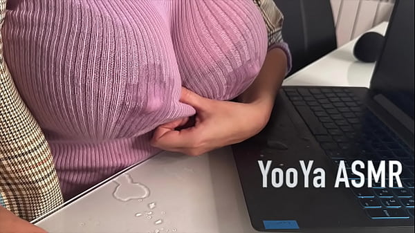 Ibu Tiri Hot Menggoda Anak Tirinya Di Kantor, Pamer Puting Susu Montok Dan Bikin Kontol Besar Ngecrot