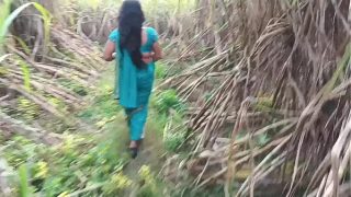 Ladang Tebu Di Luar Ruangan, Istri Teman Yang Seksi Dan Sudah Menikah Digebukin Habis-habisan Dengan Nafsu Liar.