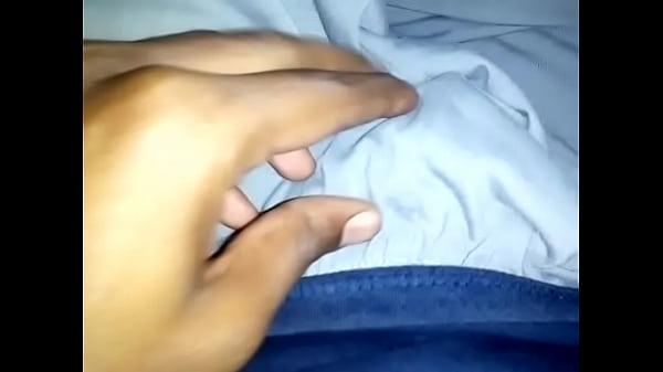 Kulit Ayesha Singh Yang Basah Kuyup Keringat, Tubuhnya Meronta-ronta Di Atas Ranjang, Sementara Bibirnya Menahan Erangan Yang Siap Meledak.
