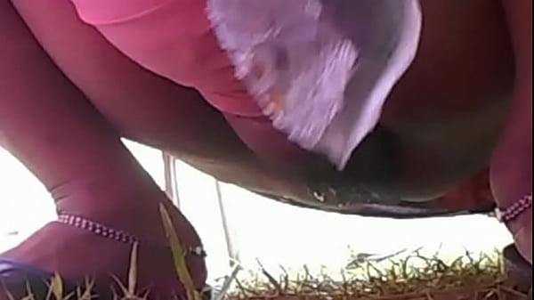 Desi Lagi Ngocok Pipis, Basahin Semua, Bikin Makin Basah Dan Liar