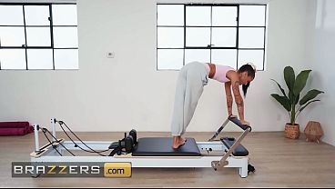 Brazzers – Ryan Reid Yang Seksi, Memek Sempitnya Dijembab Habis-habisan Di Sesi Fitness Hardcore Bareng Victor Ray Yang Bikin Mampus